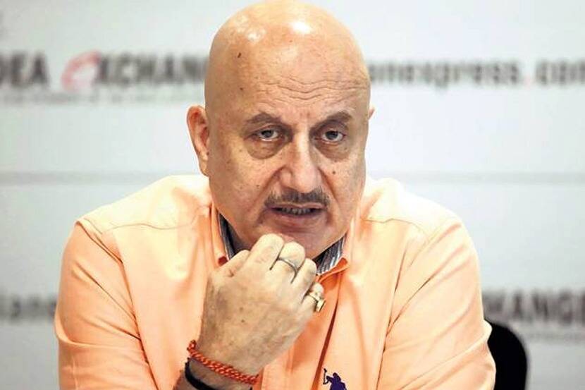 VIDEO : “सुशांतला न्याय मिळायलाच हवा”; अनुपम खेर यांनी पहिल्यांदाच दिली प्रतिक्रिया