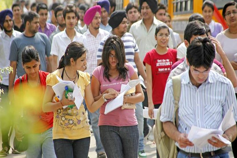 JEE Main Exam 2020 : विद्यार्थ्यांसाठी महत्त्वाची बातमी; परीक्षेसाठी अशी असेल नियमावली