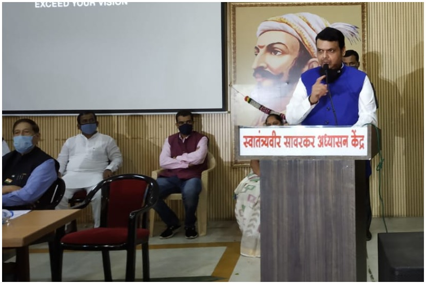 महाविकासआघाडीत अंतर्गत कलह वाढलेला आहे : फडणवीस
