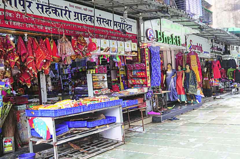दुकाने सुरू, पण व्यवसाय ठप्पच