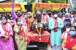 पुतळ्याचे पडसाद