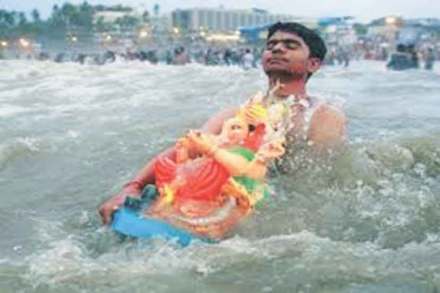 पालिकेतर्फे गणेशमूर्ती विसर्जन