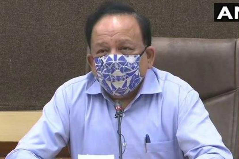 देशात सामूहिक संसर्ग झालाय, पण…; केंद्रीय आरोग्यमंत्र्यांनी पहिल्यांदाच केला खुलासा