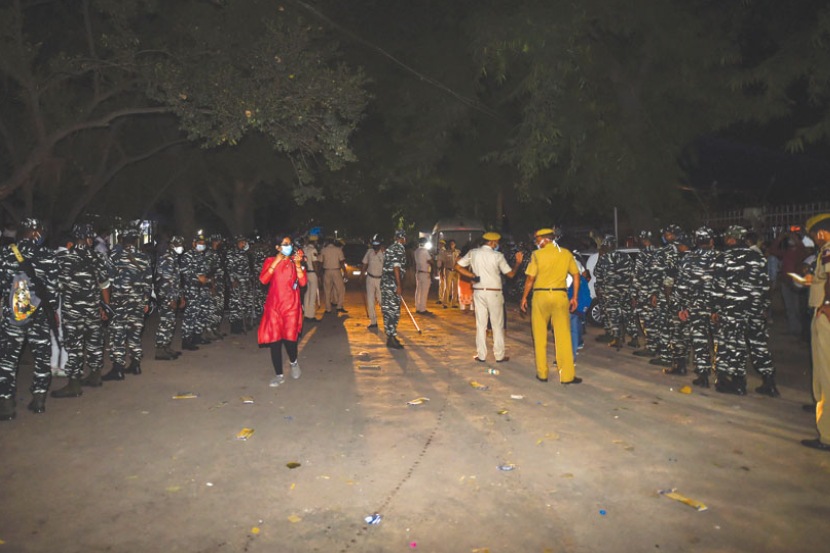 प्रातिनिधीक, (फोटो: कमाल सिंग / पीटीआय) प्रातिनिधीक, (फोटो: कमाल सिंग / पीटीआय)