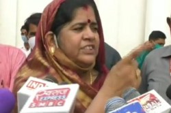 Viral Video: “शेण आणि मातीच्या सानिध्यात जन्म झालाय माझा, मला करोना शिवणारही नाही”