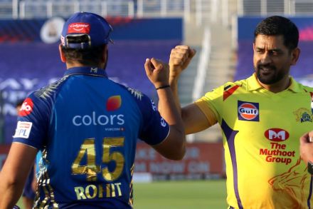 रोहित शर्मा आणि महेंद्रसिंग धोनी (फोटो - IPL)