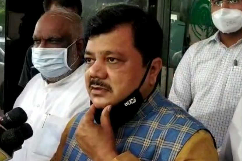 प्रविण दरेकर