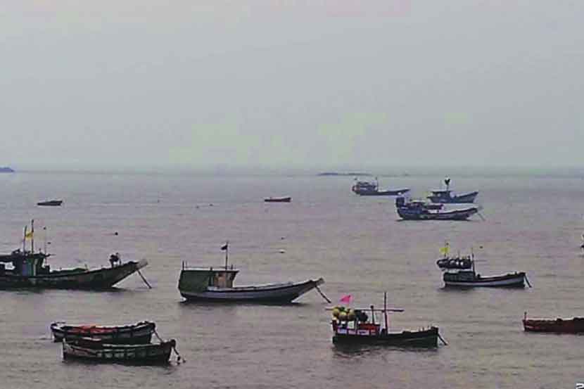 उत्तन समुद्रावरील दीपस्तंभाचे काम अर्धवट