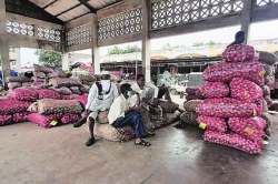 कांदा निर्यातबंदीचा खेळ