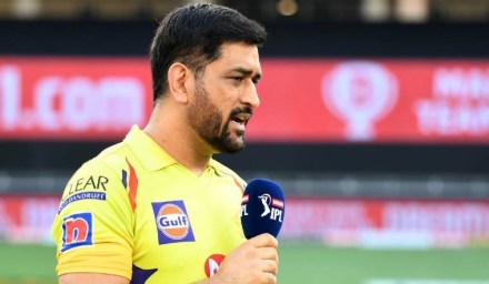 IPL 2020 : गोलंदाजी आणि फलंदाजीत आमची कामगिरी चांगली होत नाहीये – धोनी IPL 2020 : गोलंदाजी आणि फलंदाजीत आमची कामगिरी चांगली होत नाहीये – धोनी