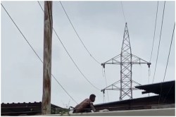 рджреЗрд╡ рддрд╛рд░реА рддреНрдпрд╛рд▓рд╛ рдХреЛрдг рдорд╛рд░реА! рдкрд┐рдВрдкрд░реАрдордзреНрдпреЗ рд╣рд╛рдпрдЯреЗрдВрд╢рди рддрд╛рд░реЗрд▓рд╛ рдЪрд┐рдЯрдХрд▓реЗрд▓рд╛ рддрд░реВрдг рдереЛрдбрдХреНрдпрд╛рдд рдмрдЪрд╛рд╡рд▓рд╛