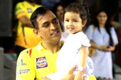 IPL 2020: विकृतीचा कळस; पराभवानंतर धोनीच्या मुलीवर बलात्काराची धमकी