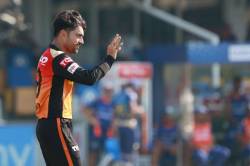 IPL 2020 : राशिद खानची बातच न्यारी ! शारजाच्या मैदानात ४ षटकांत दिल्या फक्त २२ धावा