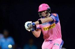 IPL 2020 : स्टिव्ह स्मिथला सूर गवसला, अर्धशतकी खेळी करत सावरला संघाचा डाव