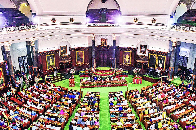 संसद भवनाच्या मध्यवर्ती सभागृहात, १७व्या लोकसभेच्या नवनिर्वाचित सदस्यांना मार्गदर्शन
