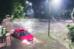 рдкреБрдгреНрдпрд╛рдд рдЬрд▓рдзрд╛рд░рд╛рдВрдЪрд╛ рдХрд╣рд░