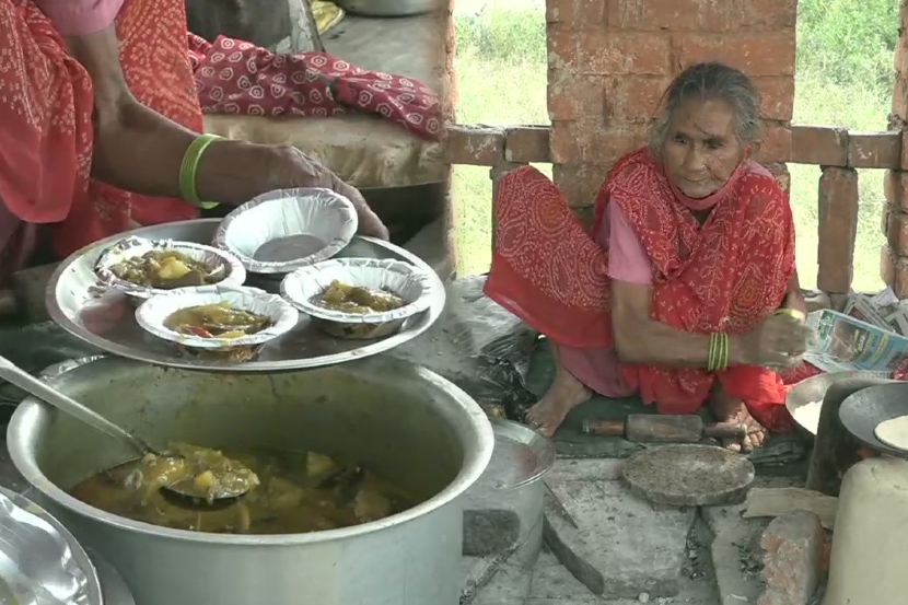 Amma Rotti Agra Bhagvan Devi Popular As Roti Wali Amma In Financial Crisis Due To ...
