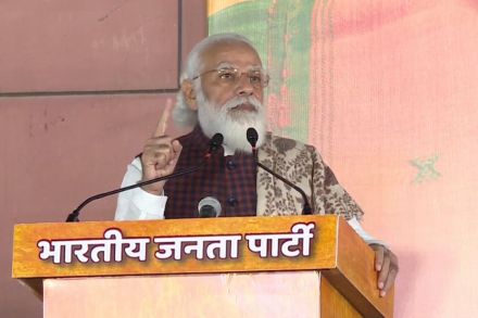 “मला इशारा देण्याची गरज नाही,” भरसभेत मोदी संतापले; जाणून घ्या नेमकं काय झालं
