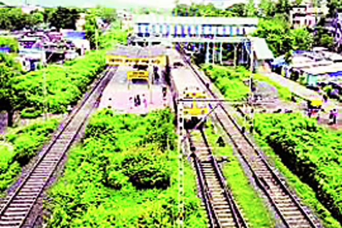 रेल्वे स्थानकाजवळील शहरातील एकमेव उड्डाणपुलावर सातत्याने होणारी वाहतूक कोंडी फोडण्यासाठी दोन वर्षांपूर्वी बेलवली येथे नव्या उड्डाणपुलाला मंजुरी देण्यात आली होती. 