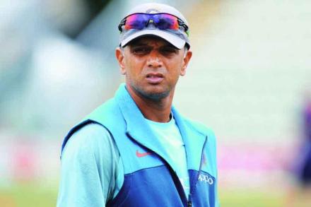 टीम इंडियाच्या मदतीसाठी राहुल द्रविडला ऑस्ट्रेलियात पाठवा !