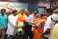 डिसले गुरुजींमुळे महाराष्ट्राची मान जगात उंचावली-राज ठाकरे