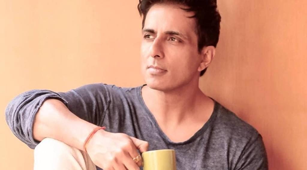 गरजूंना मदत करण्यासाठी सोनू सूदने ८ मालमत्ता गहाण ठेवून घेतलं १० कोटींच कर्ज? गरजूंना मदत करण्यासाठी सोनू सूदने ८ मालमत्ता गहाण ठेवून घेतलं १० कोटींच कर्ज?