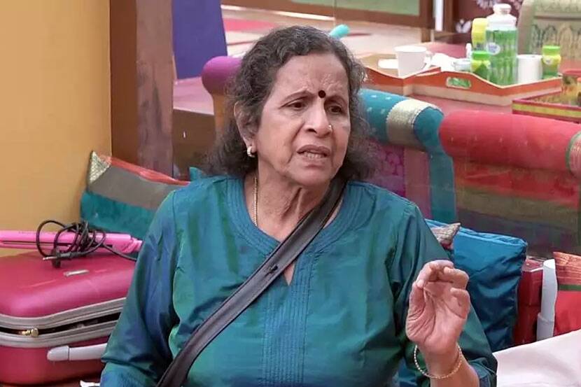 “मी माझा मानव गमावला”; सुशांतच्या आठवणीनं उषा नाडकर्णी यांना कोसळलं रडू