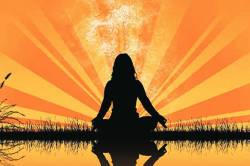 द्वैताची झाडणी..