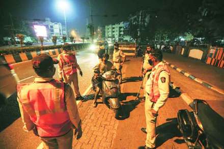 नववर्ष स्वागत साधेपणाने