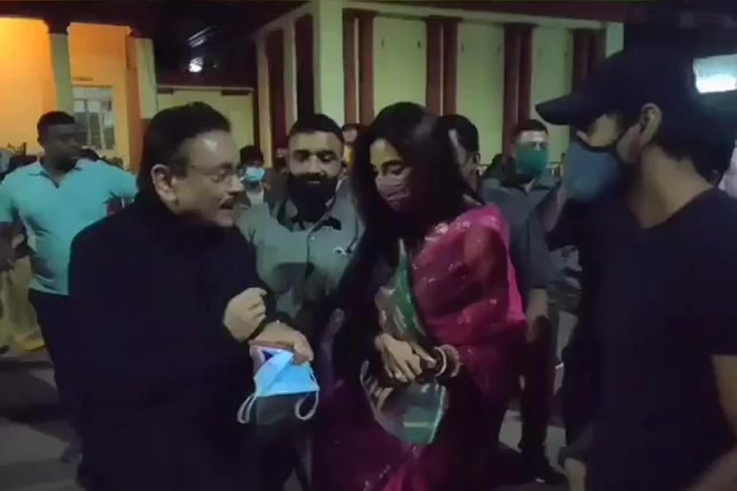 नुसरत जहाँ आणि यश यांचा मंदिरातील व्हिडीओ व्हायरल, अफेअरच्या चर्चांना उधाण