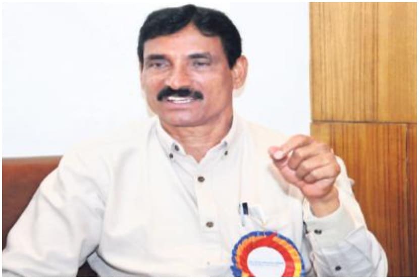 Gram Panchayat Results : हिवरे बाजारमध्ये पोपटराव पवार विजयी