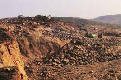 उंबार्ली टेकडीवरील निसर्गसंपदा धोक्यात