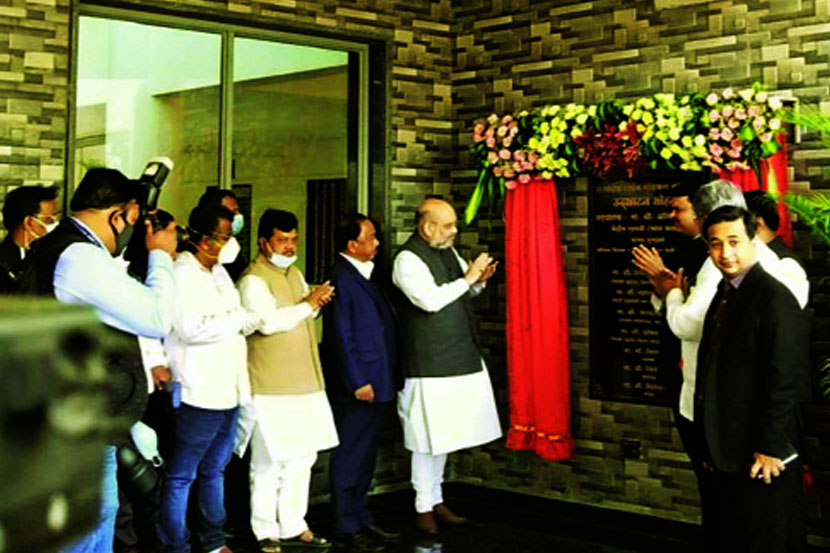 “मी रवींद्रनाथ टागोरांच्या जागेवर बसलो नव्हतो,” लोकसभेत अमित शाह यांचं स्पष्टीकरण