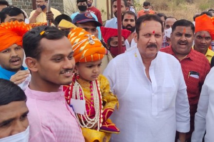 (फोटो सौजन्य: Twitter/Chh_Udayanraje वरुन साभार) (फोटो सौजन्य: Twitter/Chh_Udayanraje वरुन साभार)