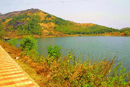 पापडखिंड धरणातून पाणी बंद