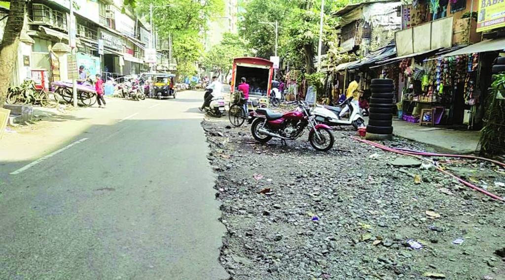 तलावपाळी, जांभळीनाका, कोपरी, ढोकाळी-मनोरमानगर, कामगार नाका, पाचपाखाडी या महत्त्वाच्या ठिकाणी दररोज सकाळी आणि रात्रीच्या वेळी मोठी वाहतूककोंडी होत आहे.