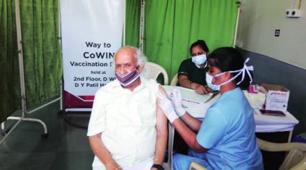 गेल्या तीन दिवसांत पालिकेच्या तीन केंद्रांवर ५२८ नागरिकांना लस देण्यात आली असून गुरुवारी दिवसभर ८५९ जणांना लस देण्यात आली आहे.