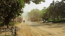 ‘एमआयडीसी’त धुळवड