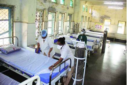 रुग्ण वाढले, पण खाटा रिकाम्या रुग्ण वाढले, पण खाटा रिकाम्या