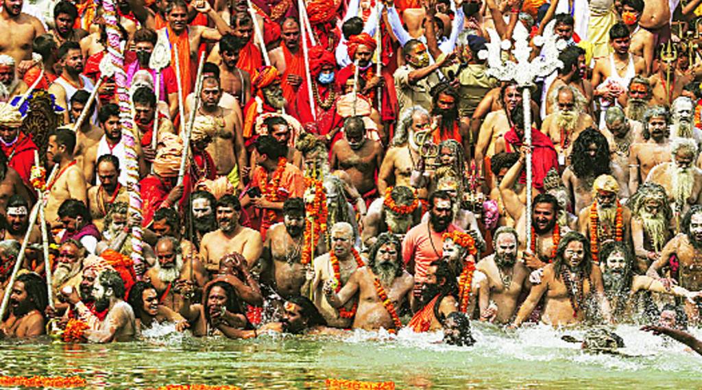 या उत्सवमग्नतेचे प्रतिबिंब रुग्णसंख्येत उमटू लागल्यानंतर मेळावे आणि मेळे गुंडाळण्यात आले खरे, पण तोवर व्हायचे ते नुकसान होऊन गेले होते.