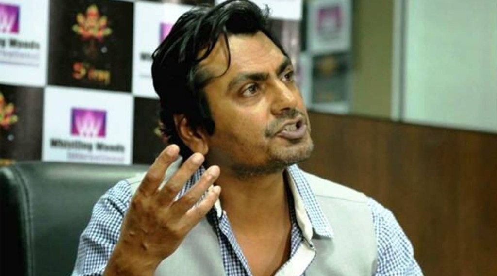 ‘लोकांकडे खायला अन्न नाही आणि..,’ मालदीवचे फोटो पोस्ट करणाऱ्या कलाकारांना नवाजचा टोला ‘लोकांकडे खायला अन्न नाही आणि..,’ मालदीवचे फोटो पोस्ट करणाऱ्या कलाकारांना नवाजचा टोला