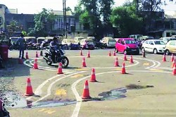 рдХрд░реЛрдирд╛рдЪрд╛ рдлрдЯрдХрд╛ рд╡рд╛рд╣рди рдиреЛрдВрджрдгреАрд▓рд╛