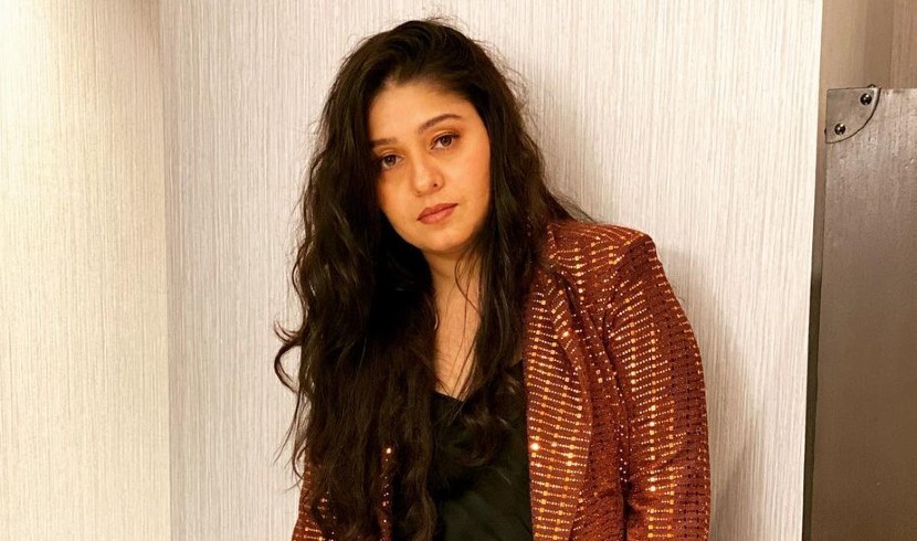 “तू पुरुषी आवाजात गाते”, सुनिधी चौहानने सांगितला संगीत दिग्दर्शकाचा ‘तो’ अनुभव