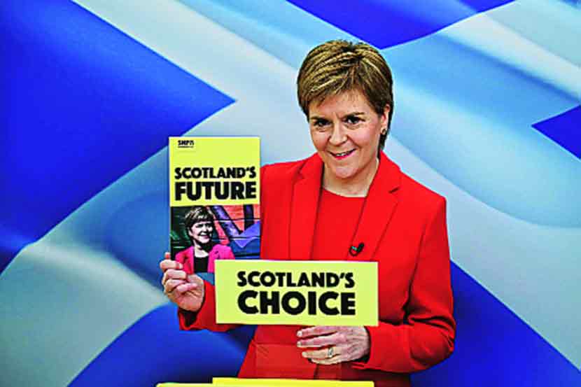 पुन्हा स्वातंत्र्याची आस.. पुन्हा स्वातंत्र्याची आस..