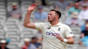 Oli Robinson could be out of second Test match