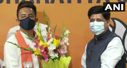 jitin prasada joined bjp headquarter in delhi