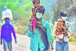 कुपोषणाच्या ‘लाटे’कडे पाहा…