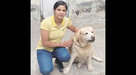 सुप्रिया किंद्रे राज्यातील पहिल्या महिला श्वान प्रशिक्षक