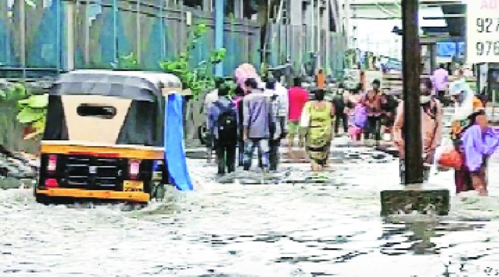 पाऊस थांबला; पाणी ओसरेना