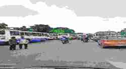 बेकायदा वाहनतळामुळे कोंडी